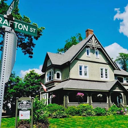 No 1 Grafton Inn Шарлъттаун Екстериор снимка