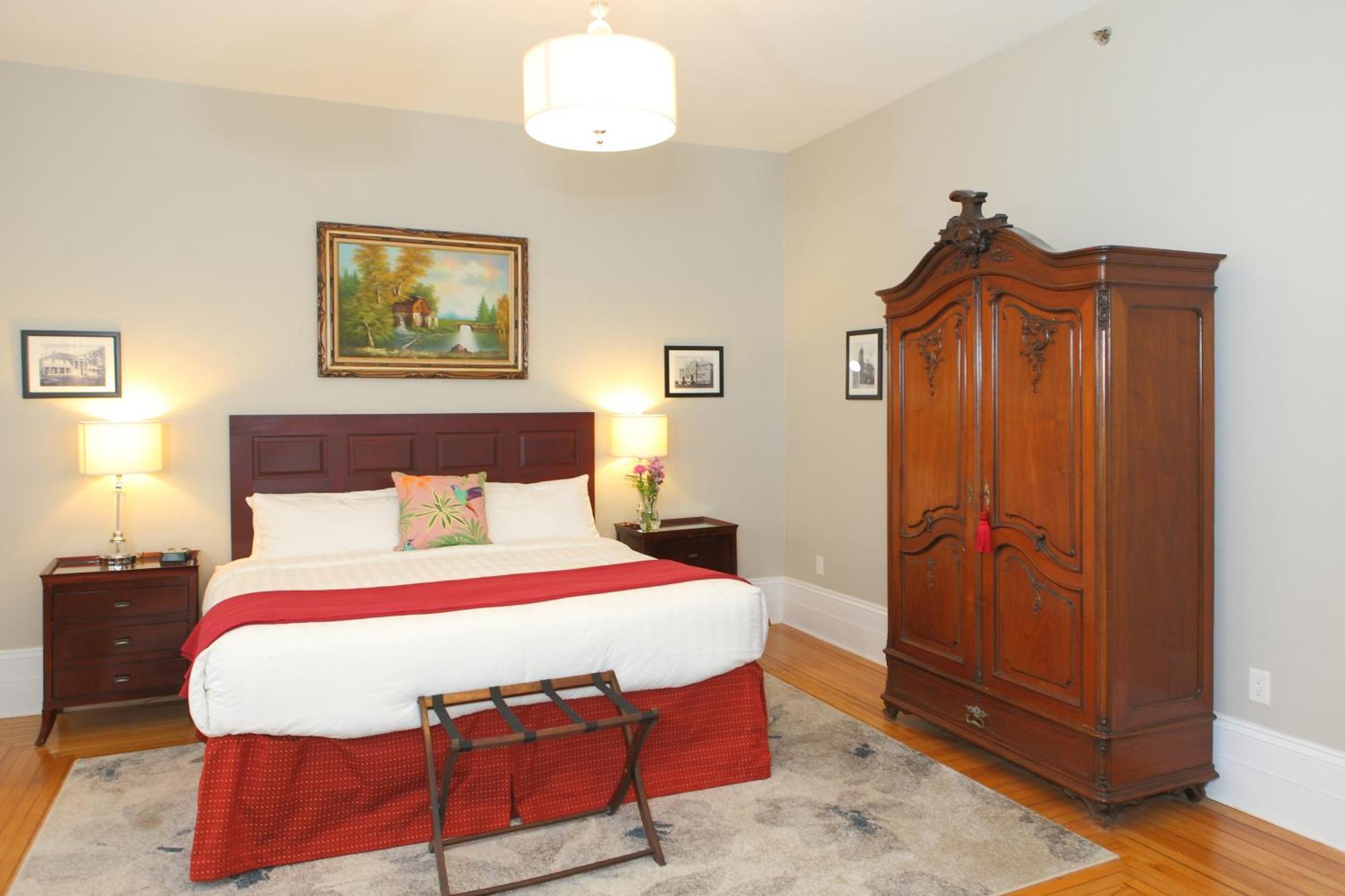 No 1 Grafton Inn Шарлъттаун Екстериор снимка